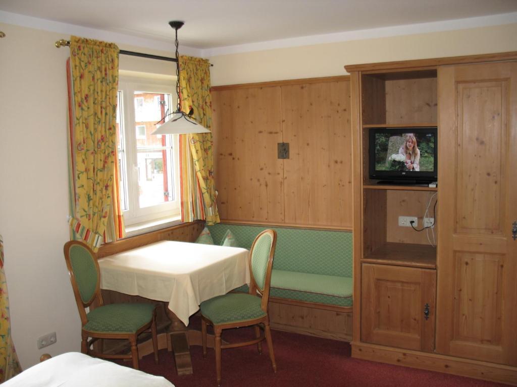 Triendlhof Hotell Zöblen Rum bild