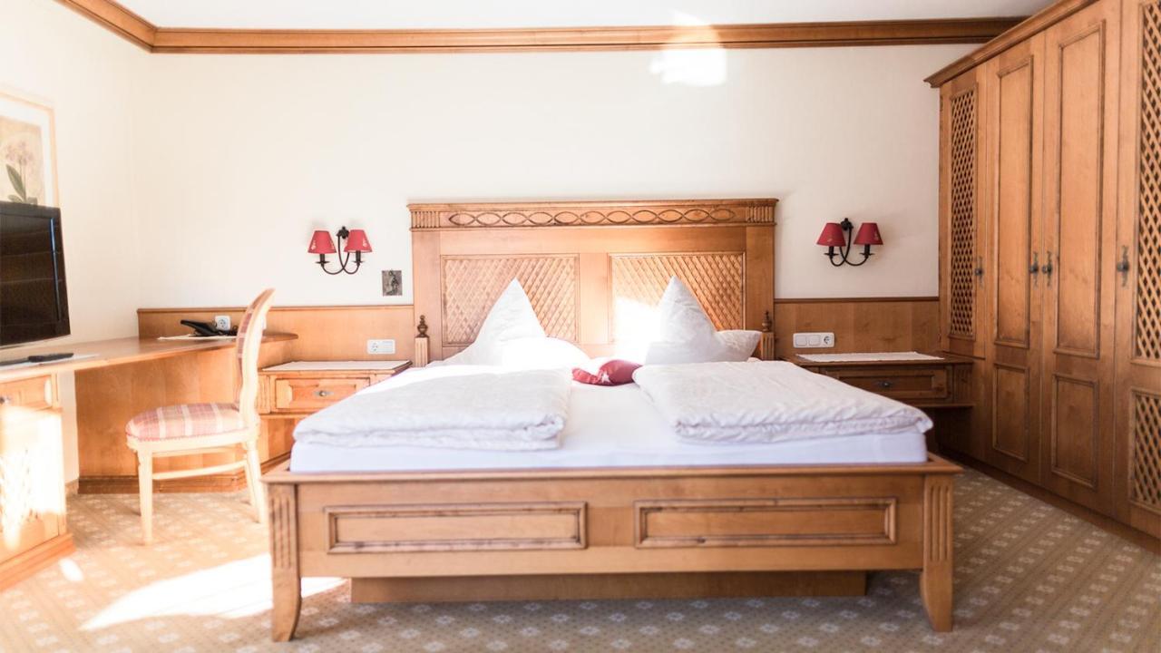 Triendlhof Hotell Zöblen Exteriör bild