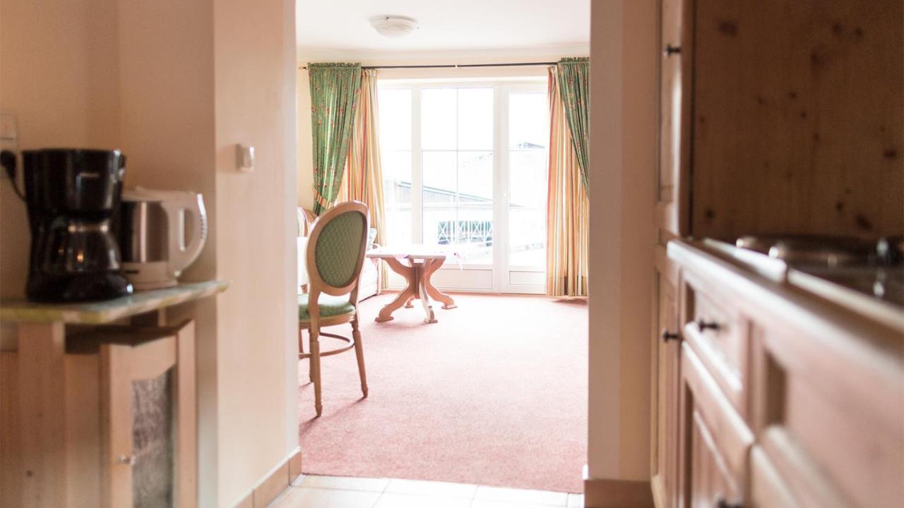 Triendlhof Hotell Zöblen Exteriör bild